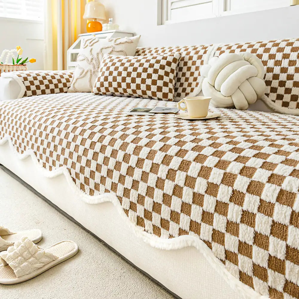 Classic Chequerboard Plush Comfortable Scratch-Resistant Non-Slip Sofa Cover