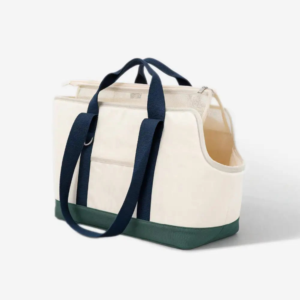 Sporty Stylish Portable Large Capacity Pet Carrier Bag For Travel and Vet