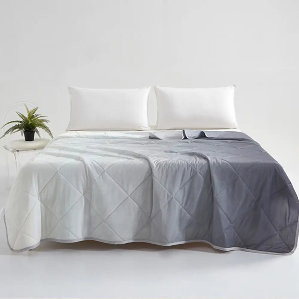 Gradient Series Cooling Ice Silk Skin-Friendly Blanket with Double Sided Cold Effect