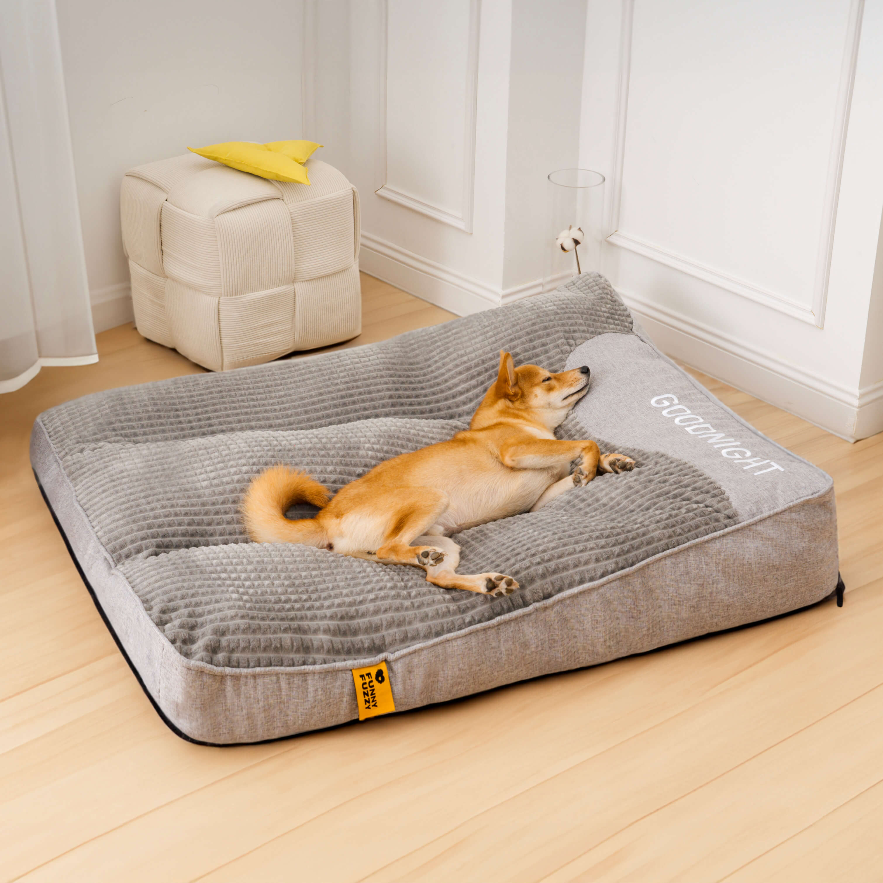 Customized Large Thick Scratch-resistant Spine Protection Orthopaedic Dog Cushion Bed