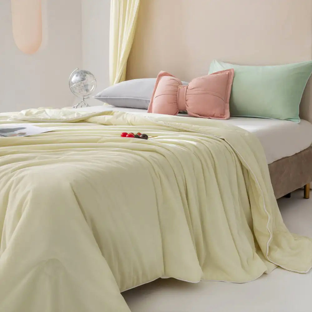 Lightweight Double-Sided Solid Color Cooling Ice Silk Cold Effect Blanket