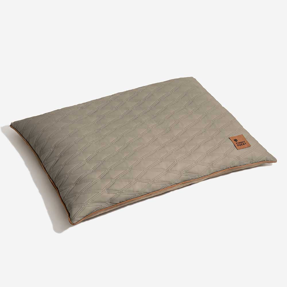 Luxury Water-repellent Dual-Sided Calming Garden Outdoor Dog Mat Bed