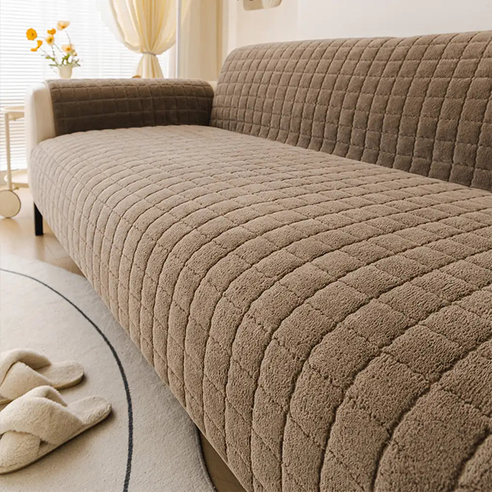 One-Piece Soft Pet-Friendly Short Plush Sofa Protection Non-Slip Couch Cover