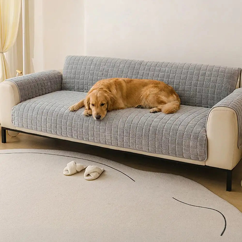 One-Piece Soft Pet-Friendly Short Plush Sofa Protection Non-Slip Couch Cover