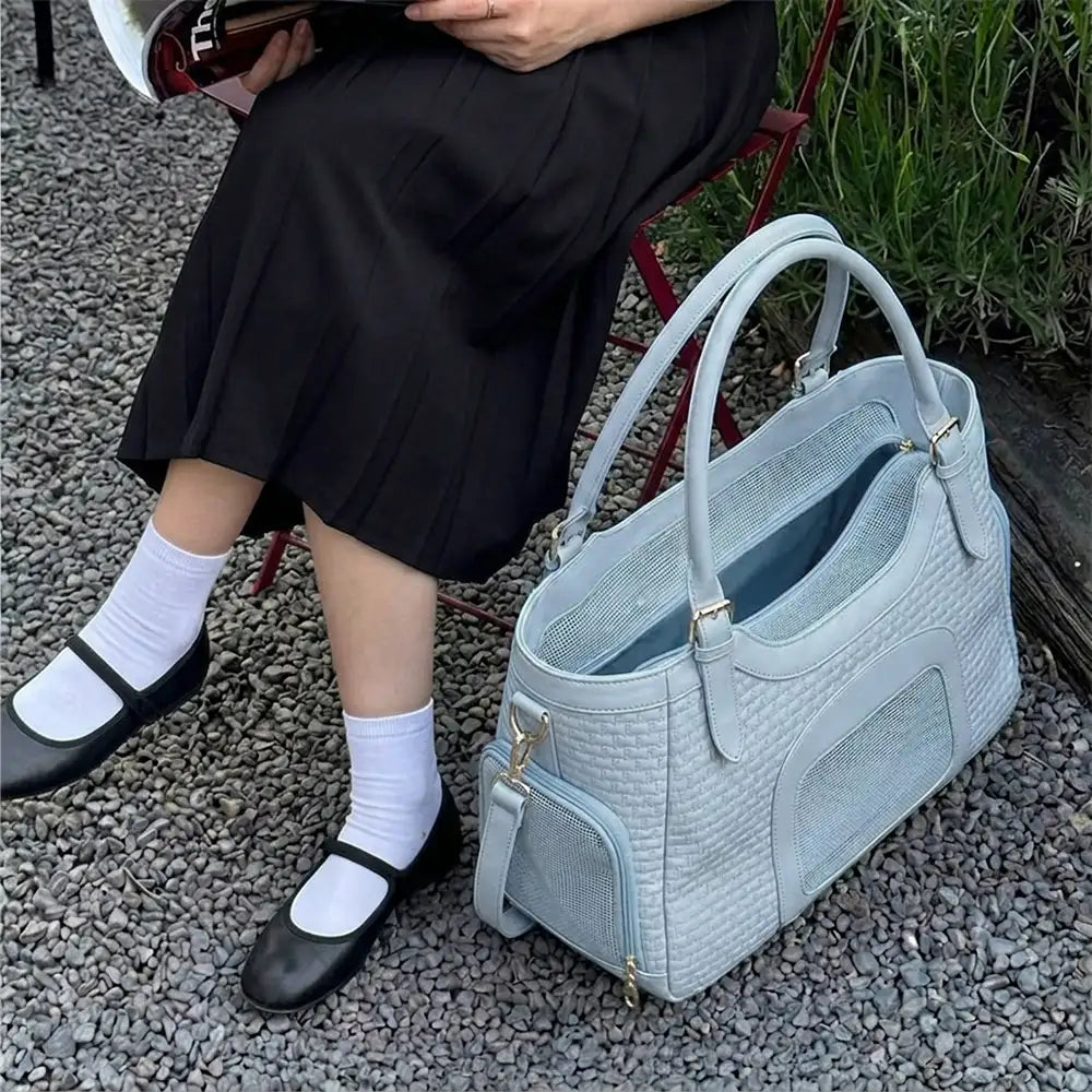 Portable Breathable Faux Leather Pet Carrier Bag Dog Cat Carrier Suitable for Travel and Vet